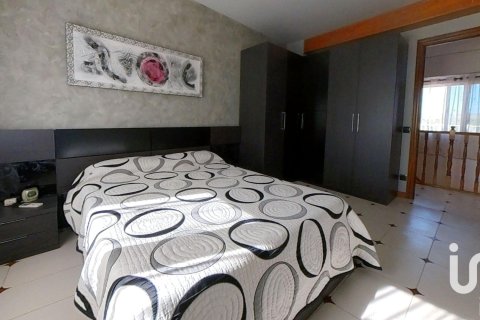 Сasa en venta en Flix, Tarragona, España 5 dormitorios, 478 m2 No. 153148 - foto 20