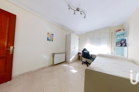 Сasa en venta en Flix, Tarragona, España 5 dormitorios, 478 m2 No. 153148 - foto 16