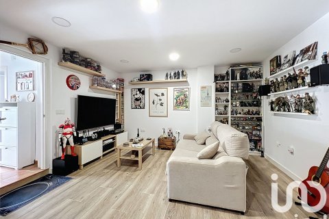 Kaupunkipientalo myytävänä Rincon de la Victoria, Malaga, Espanja, 3 makuuhuonetta, 223.84 m2 No. 153149 - kuva 20