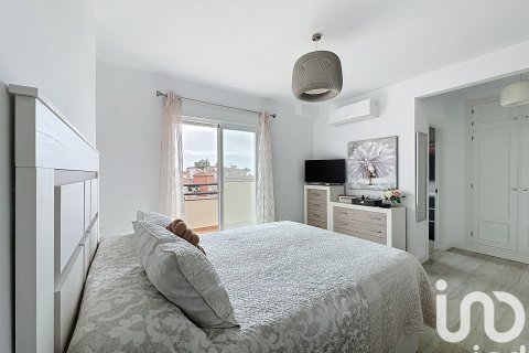 Kaupunkipientalo myytävänä Rincon de la Victoria, Malaga, Espanja, 3 makuuhuonetta, 223.84 m2 No. 153149 - kuva 4