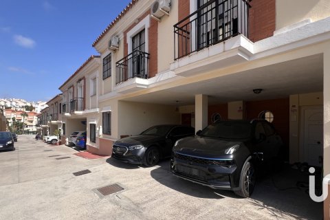 Kaupunkipientalo myytävänä Rincon de la Victoria, Malaga, Espanja, 3 makuuhuonetta, 223.84 m2 No. 153149 - kuva 29