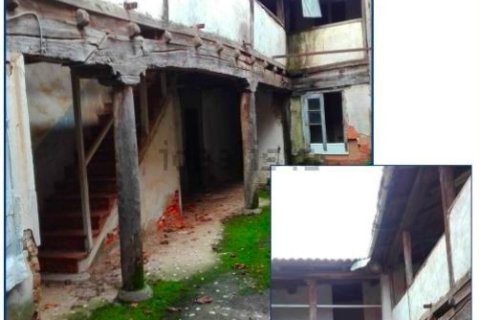 House for sale in Veguellina de Orbigo, Leon, Spain 480 sq.m. No. 186056 - photo 4