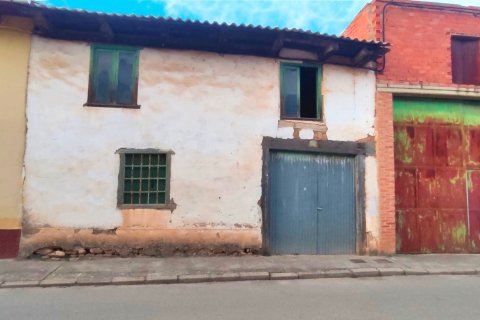 Hus i Veguellina de Orbigo, Leon, Spanien 480 kvm. Nr. 186056