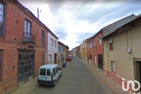 House for sale in Veguellina de Orbigo, Leon, Spain 480 sq.m. No. 186056 - photo 7