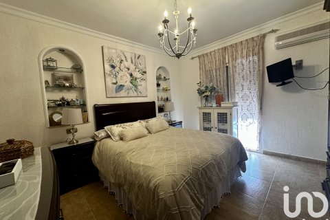 Apartment for sale in Lepe, Huelva, Spain 3 bedrooms, 128 sq.m. No. 186054 - photo 27