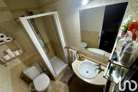 Apartment for sale in Lepe, Huelva, Spain 3 bedrooms, 128 sq.m. No. 186054 - photo 25