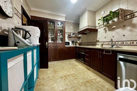 Apartment for sale in Lepe, Huelva, Spain 3 bedrooms, 128 sq.m. No. 186054 - photo 10