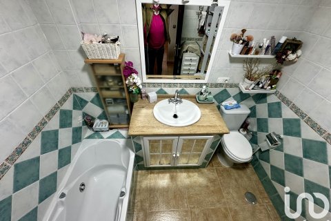 Apartment for sale in Lepe, Huelva, Spain 3 bedrooms, 128 sq.m. No. 186054 - photo 23