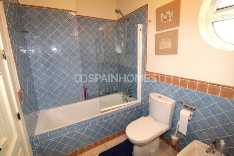 Villa till salu i Cuevas del Almanzora, Almeria, Spanien 4 sovrum, 172 kvm. Nr. 191754 - foto 18