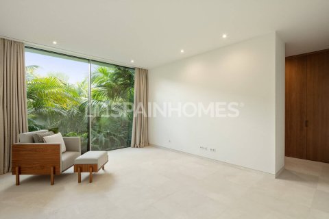 Villa for sale in Casares, Malaga, Spain 5 bedrooms, 713 sq.m. No. 191755 - photo 20