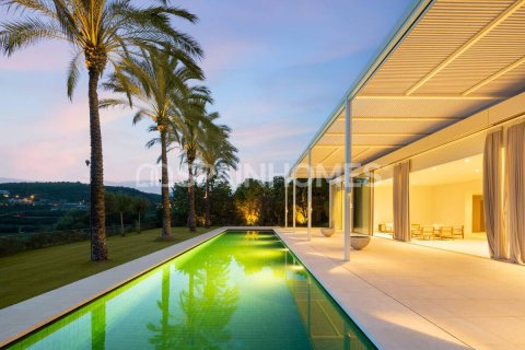 Villa for sale in Casares, Malaga, Spain 5 bedrooms, 713 sq.m. No. 191755 - photo 8