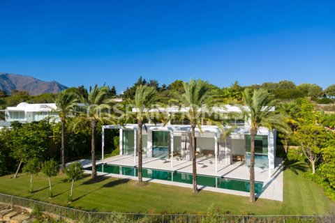 Villa for sale in Casares, Malaga, Spain 5 bedrooms, 713 sq.m. No. 191755 - photo 2