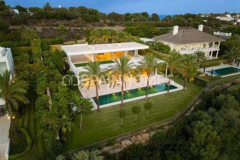 Villa for sale in Casares, Malaga, Spain 5 bedrooms, 713 sq.m. No. 191755 - photo 4