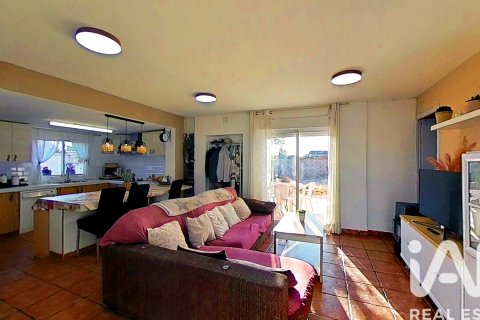 Сasa en Valls, Tarragona, España 5 dormitorios, 119 m2 No. 185328