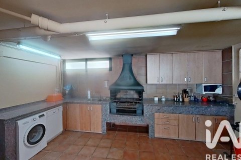 House for sale in Calafell, Tarragona, Spain 5 bedrooms, 384 sq.m. No. 172892 - photo 16
