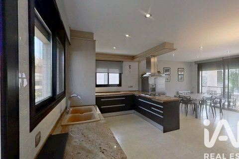 Продажа дома в Калафелл, Таррагона, Испания 5 спален, 384м2 №172892 - фото 28