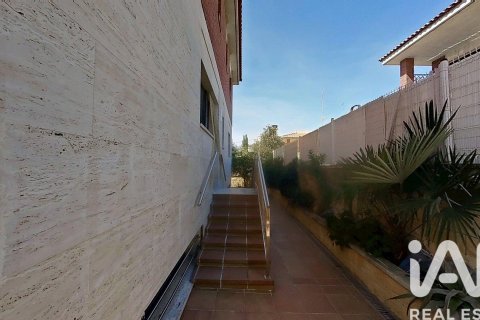 House for sale in Calafell, Tarragona, Spain 5 bedrooms, 384 sq.m. No. 172892 - photo 15