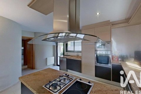 Продажа дома в Калафелл, Таррагона, Испания 5 спален, 384м2 №172892 - фото 25