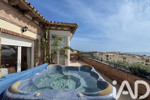 Ático en venta en Mijas, Málaga, España 3 dormitorios, 150 m2 No. 172894 - foto 1