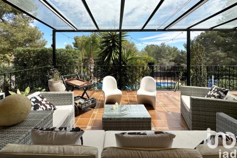 Dom w Cunit, Tarragona, Hiszpania 6 sypialni, 574 mkw. nr 154053 – zdjęcie 12