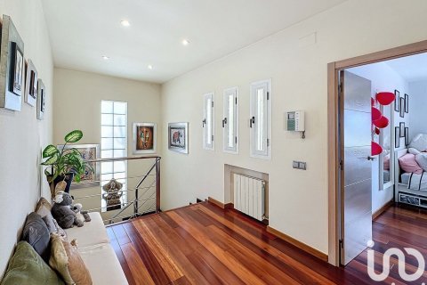 Dom w Cunit, Tarragona, Hiszpania 6 sypialni, 574 mkw. nr 154053 – zdjęcie 18