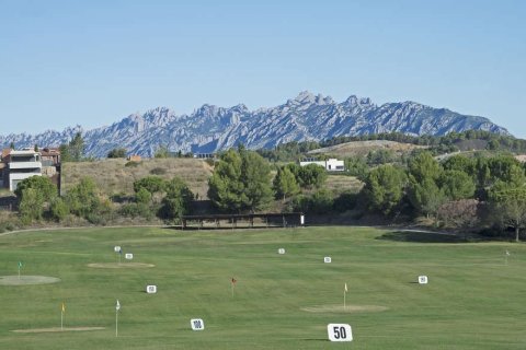 Продажа дома в Сан-Эстеве-Сесровирес, Барселона, Испания 3 спальни, 384м2 №154056 - фото 19