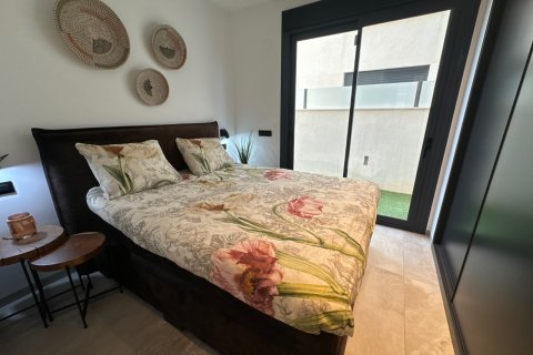 Продажа квартиры Сьюдад Кесада, Аликанте, Испания 2 спальни, 87м2 №115215 - фото 10