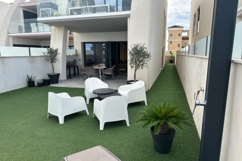 Продажа квартиры Сьюдад Кесада, Аликанте, Испания 2 спальни, 87м2 №115215 - фото 2