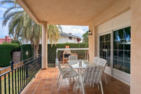 Villa à vendre Alicante, Espagne, 4 chambres, 342 m2 No. 115221 - photo 15
