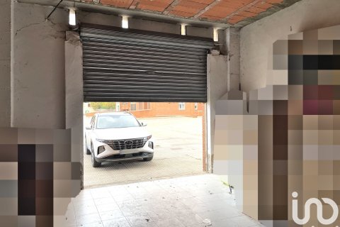 Продажа коммерческой недвижимости в Леон, Испания 63м2 №186071 - фото 6