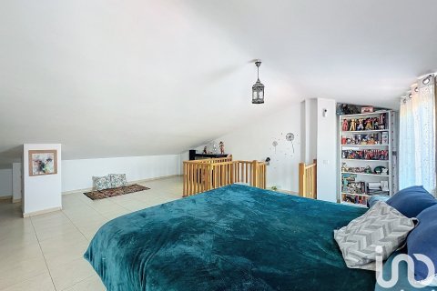 Apartment for sale in Terrassa, Barcelona, Spain 1 bedroom, 101 sq.m. No. 186070 - photo 15