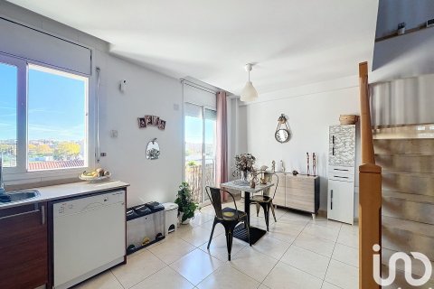 Apartment for sale in Terrassa, Barcelona, Spain 1 bedroom, 101 sq.m. No. 186070 - photo 2