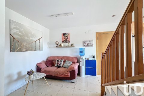Apartment for sale in Terrassa, Barcelona, Spain 1 bedroom, 101 sq.m. No. 186070 - photo 9