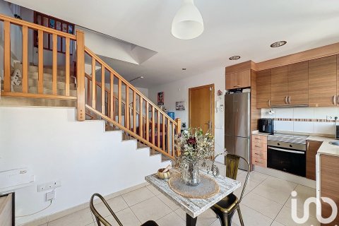 Apartment for sale in Terrassa, Barcelona, Spain 1 bedroom, 101 sq.m. No. 186070 - photo 5