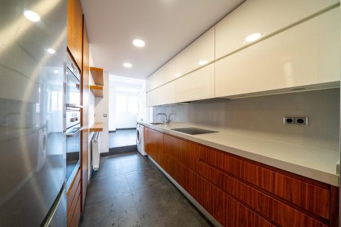 Ático en alquiler en Madrid, España 3 dormitorios, 120 m2 No. 165936 - foto 17