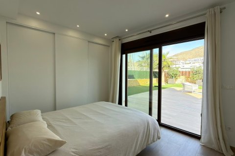 Villa till salu i Finestrat, Alicante, Spanien 5 sovrum, 234 kvm. Nr. 165939 - foto 12