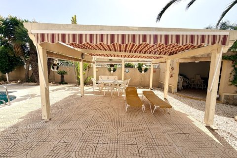 Villa for sale in Ciudad Quesada, Alicante, Spain 5 bedrooms, 280 sq.m. No. 190302 - photo 12