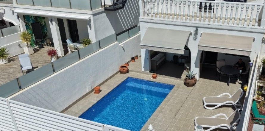 Casa adosada en San Miguel de Salinas, Alicante, España 2 dormitorios, 72 m2 No. 190304