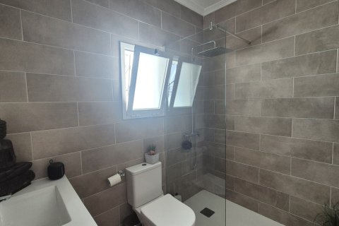 Casa adosada en venta en San Miguel de Salinas, Alicante, España 2 dormitorios, 72 m2 No. 190304 - foto 20