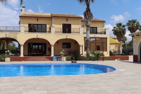 Villa à Orihuela, Alicante, Espagne 4 chambres, 274 m2 No. 190306