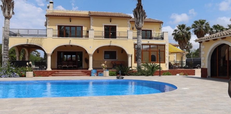 Villa Orihuela, Alicante, Spānijā 4 istabas, 274 m2 Nr. 190306