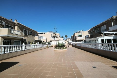 Bungalo pārdošanā Torrevieja, Alicante, Spānijā 3 istabas, 65 m2 Nr. 173503 - attēls 13