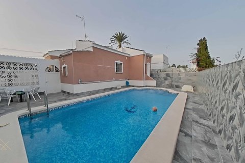 Villa in vendita a Torrevieja, Alicante, Spagna 3 camere da letto, 135 mq. N° 155641 - foto 7