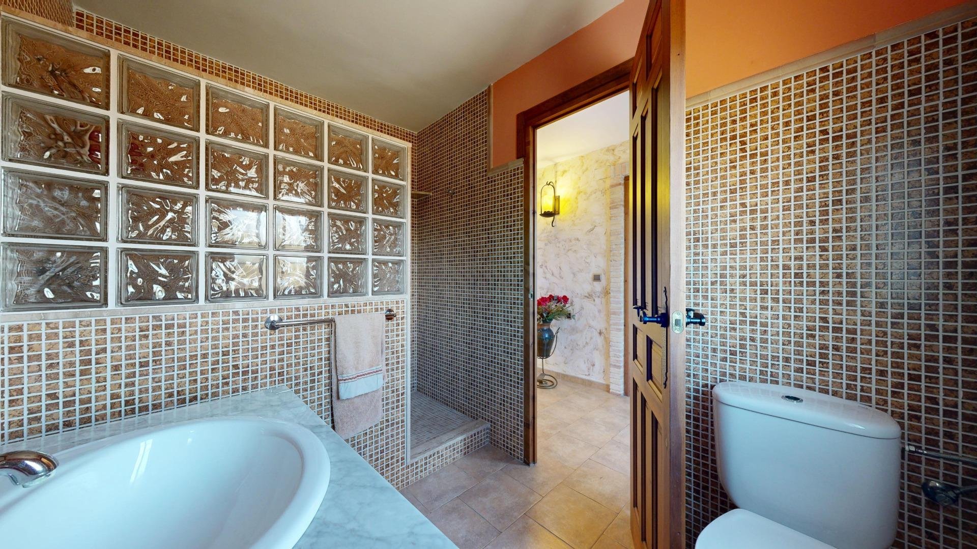 Villa a Orihuela, Alicante, Spagna 4 camere da letto, 277 mq. N° 155643