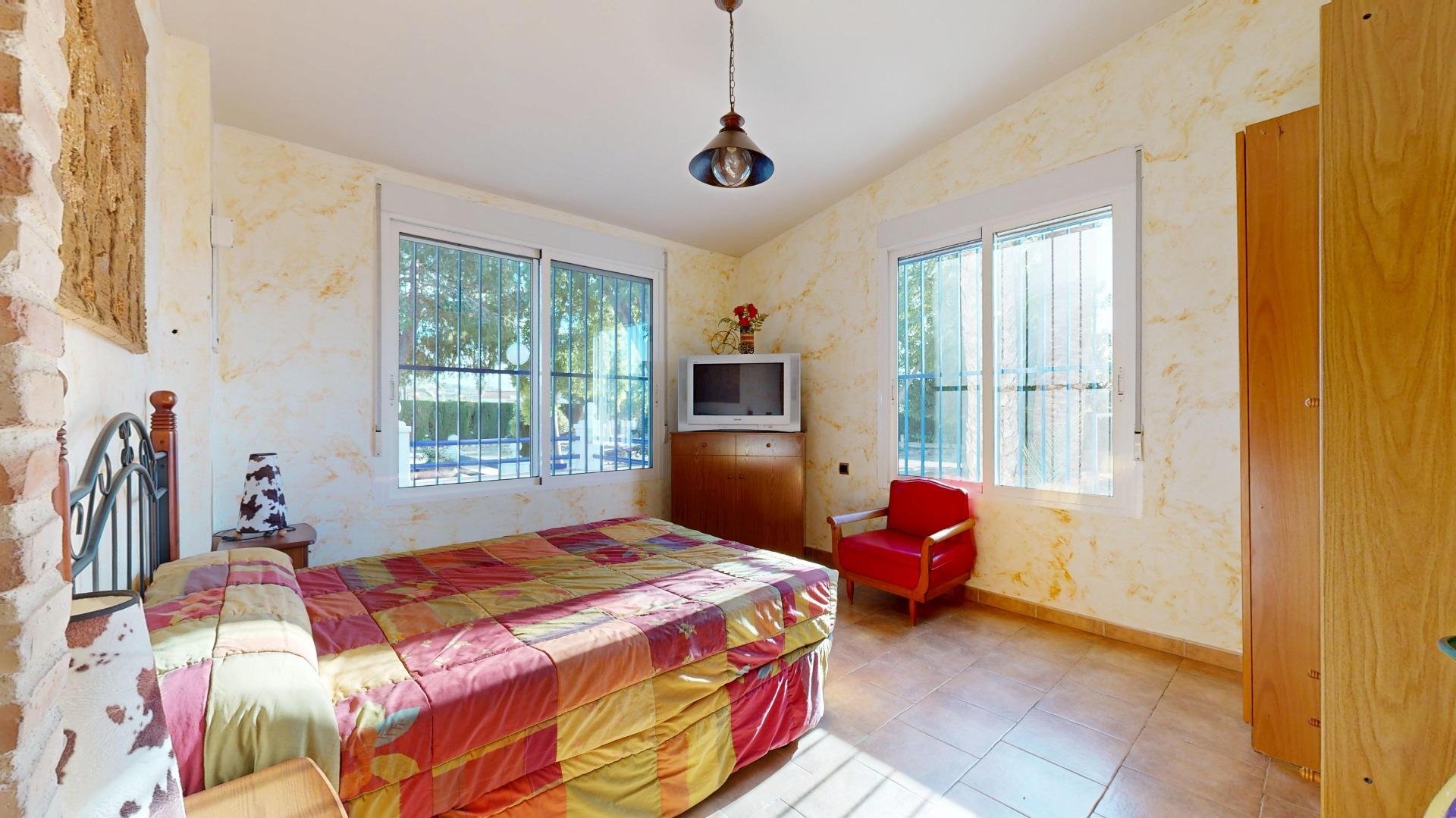 Villa a Orihuela, Alicante, Spagna 4 camere da letto, 277 mq. N° 155643