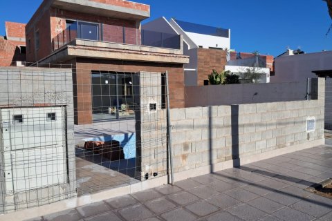 Villa en venta Pilar de la Horadada, Alicante, España 3 dormitorios, 136 m2 No. 134211 - foto 25