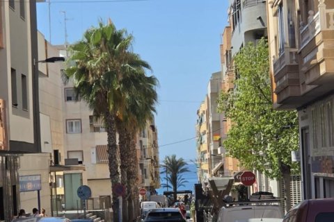 Lägenhet till salu i Torrevieja, Alicante, Spanien 1 sovrum, 44 kvm. Nr. 183115 - foto 10
