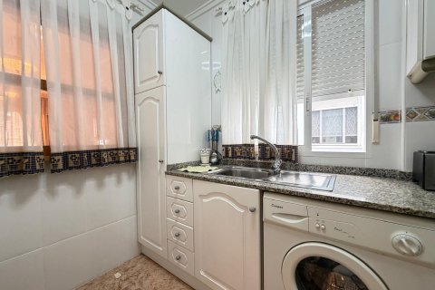 Apartment for sale in Torrevieja, Alicante, Spain 3 bedrooms, 79 sq.m. No. 183118 - photo 18