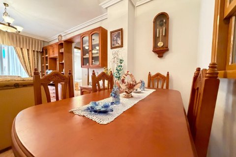 Apartment for sale in Torrevieja, Alicante, Spain 3 bedrooms, 79 sq.m. No. 183118 - photo 25