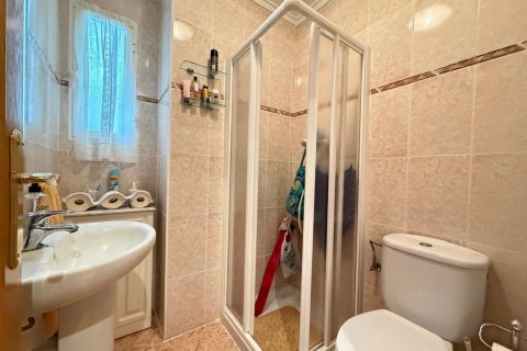 Apartment for sale in Torrevieja, Alicante, Spain 3 bedrooms, 79 sq.m. No. 183118 - photo 13